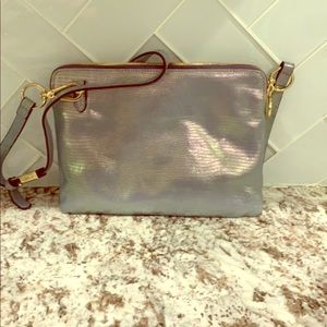 G.I.L.I Small Crossbody
